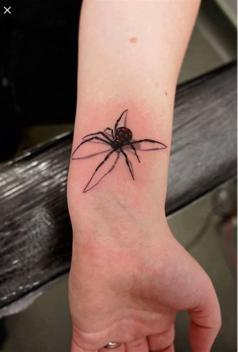 Significado del tatuaje de araña en mujeres